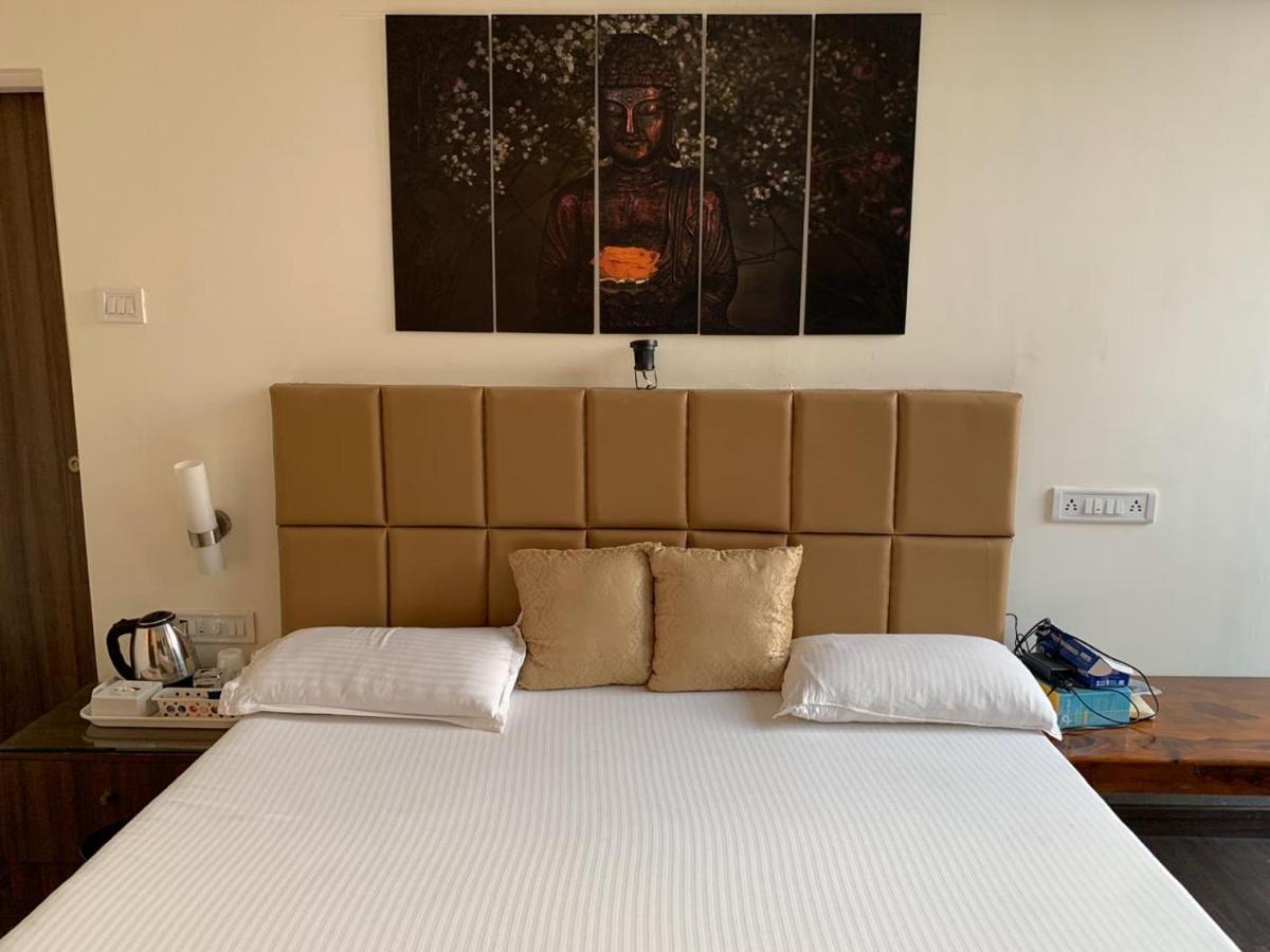 Apple Tree Apartments Koregaon Park Pune Luaran gambar