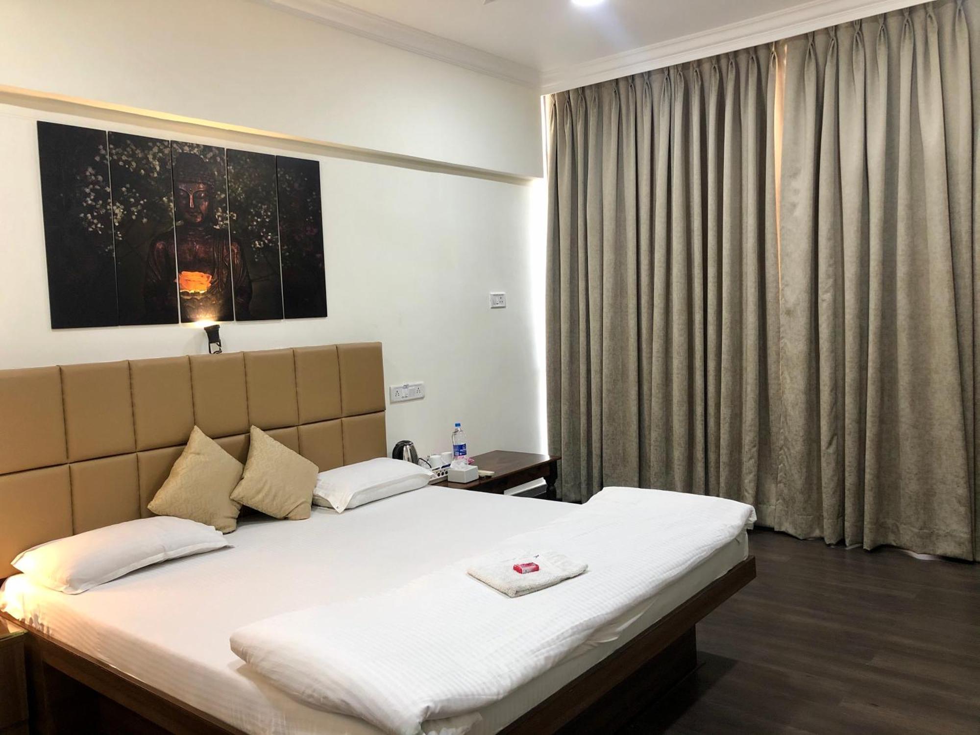 Apple Tree Apartments Koregaon Park Pune Luaran gambar
